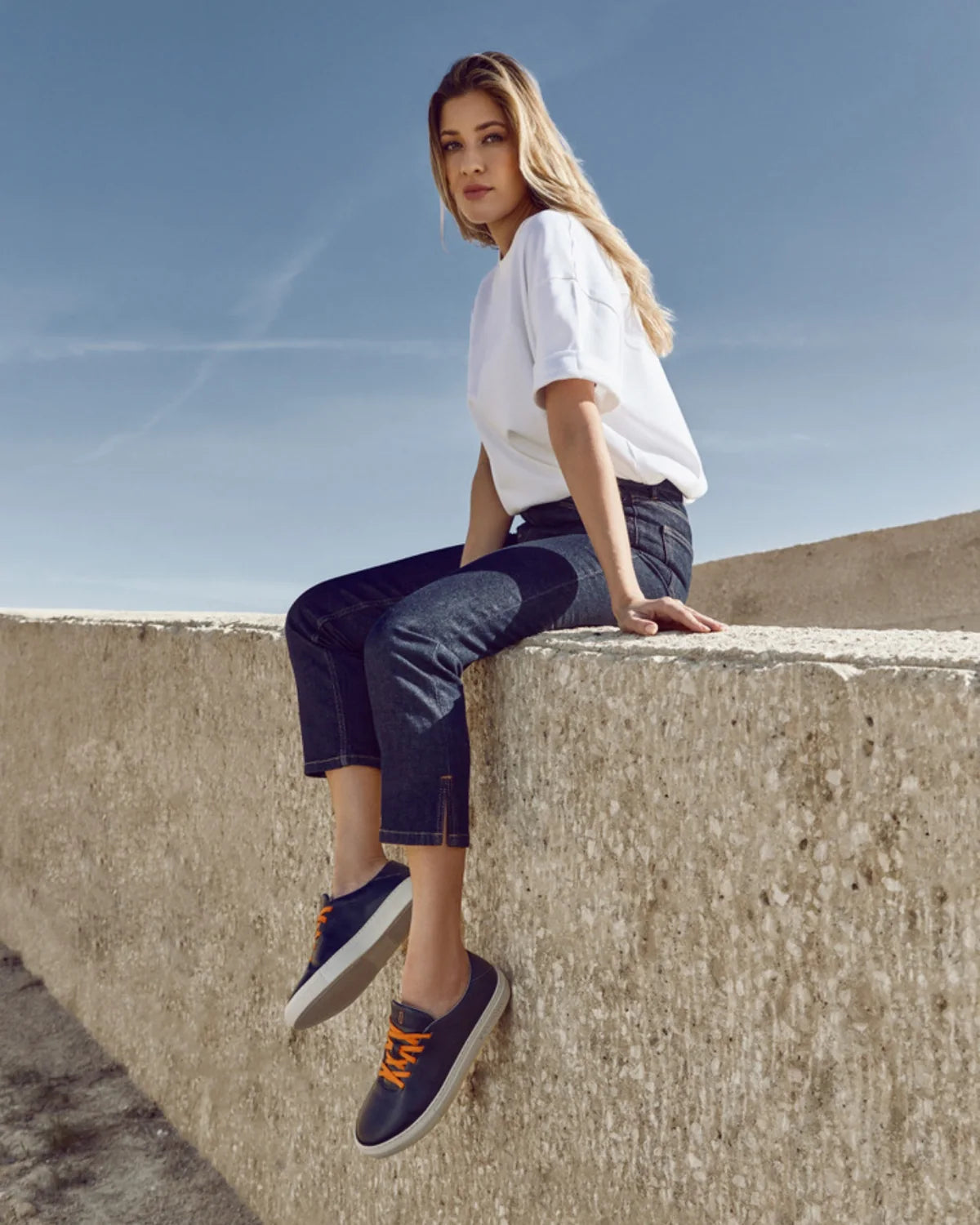 Bauhaus navy_blue en uso